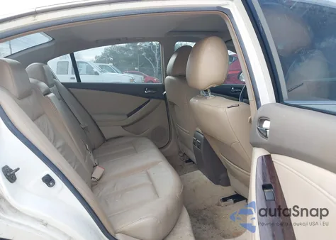 2010 Nissan Altima 2.5 S z USA, uszkodzony, nr VIN 1N4AL2APXAN530571